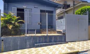 Imagem: Casa com 2 Dormitorio(s) localizado(a) no