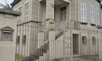 Imagem 2: CASA SOBRADO Casa com 1 dormitório