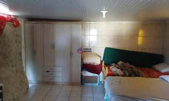 Imagem: Casa semimobiliada com churrasqueira em