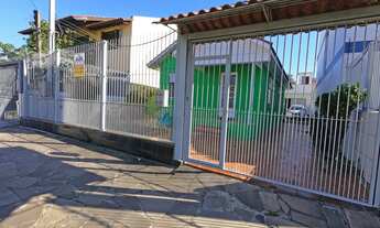 Imagem 1: Casa com 5 Dormitorio(s) localizado(a) no bairro Sarandi em Porto Alegre / Rio Grande do