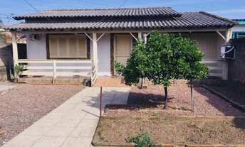 Imagem: Casa com 3 Dormitorio(s) localizado(a) no