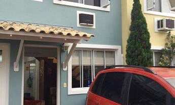 Imagem: Sobrado com 2 Dormitorio(s) localizado(a)