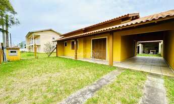 Imagem 3: Casa com 02 dormitórios (suíte) à 250 metros do mar em Atlântida Sul