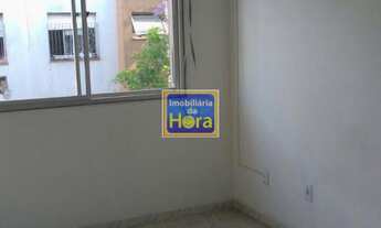 Imagem 2: Apartamento com 2 Dormitorio(s) localizado(a) no bairro Parque dos Maias em PORTO ALEGRE