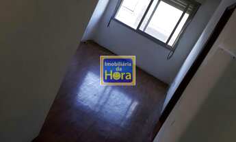 Imagem 2: Apartamento com 2 Dormitorio(s) localizado(a) no bairro Parque dos Maias em PORTO ALEGRE