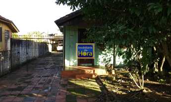 Imagem: Excelente casa de material, com dois amplos