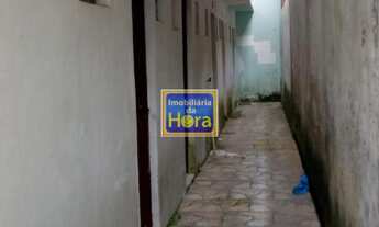 Imagem 7: Prédio com 6 kitnets para renda de aluguéis ou grande família