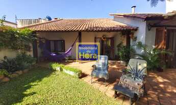 Imagem: Casa à venda no bairro Sarandi em Porto