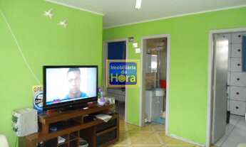 Imagem 2: Apartamento com 2 Dormitorio(s) localizado(a) no bairro Parque dos Maias em PORTO ALEGRE