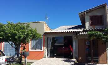 Imagem: Casa Residencial com 3 Dormitorio(s) localizado(a)