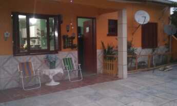 Imagem: Casa com 3 Dormitorio(s) localizado(a) no