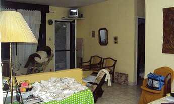 Imagem: Casa Residencial com 2 Dormitorio(s) localizado(a)