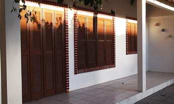 Imagem: Casa com 4 Dormitorio(s) localizado(a) no