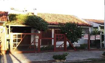 Imagem 2: Casa com 4 Dormitorio(s) localizado(a) no bairro Centro em Cidreira / Rio Grande do Sul R