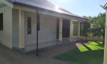 Imagem: Casa com 3 Dormitorio(s) localizado(a) no