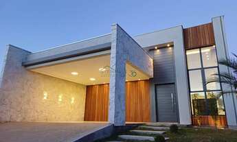 Imagem: Casa com 3 Dormitorio(s) localizado(a) no