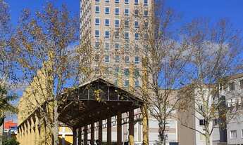 Imagem: Sala Comercial com 4 Dormitorio(s) localizado(a)