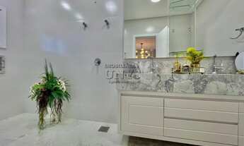 Imagem 3: Sobrado Decorado com Piscina Beira Lago