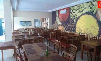 Imagem 5: 2 terrenos grandes com uma construção