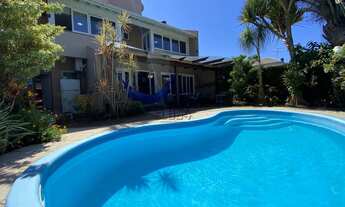 Imagem: Casa com 3 Dormitorio(s) localizado(a) no