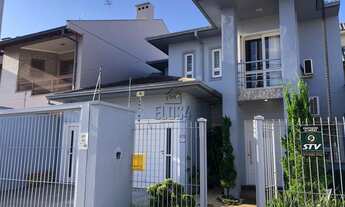 Imagem 2: Casa com 4 Dormitorio(s) localizado(a) no bairro São José em São Leopoldo / Rio Grande do