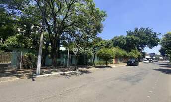 Imagem 3: Amplo terreno plano localizado na Avenida Nações Unidas