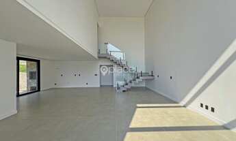 Imagem 7: CASA DE ESQUINA NOVA COM 5 SUÍTES E PISCINA