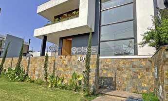 Imagem 5: CASA DE ESQUINA NOVA COM 5 SUÍTES E PISCINA