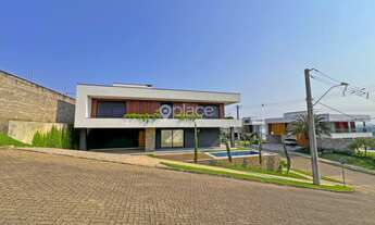 Imagem 3: CASA DE ESQUINA NOVA COM 5 SUÍTES E PISCINA