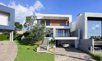 Imagem: CASA MOBILIADA COM 4 DORMITÓRIOS SENDO