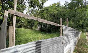 Imagem 6: PROPRIEDADE COM RESIDÊNCIA E GRANDE ÁREA ÚTIL DE TERRENO COM 4.200 m²