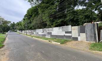 Imagem 2: PROPRIEDADE COM RESIDÊNCIA E GRANDE ÁREA ÚTIL DE TERRENO COM 4.200 m²