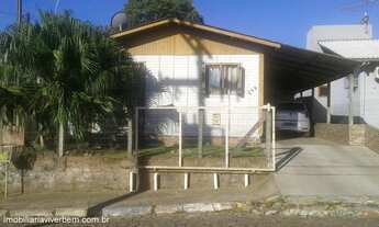 Imagem: Casa Residencial com 3 Dormitorio(s) localizado(a)