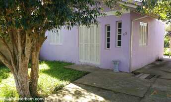 Imagem: Casa de alvenaria de aproximadamente 60m²