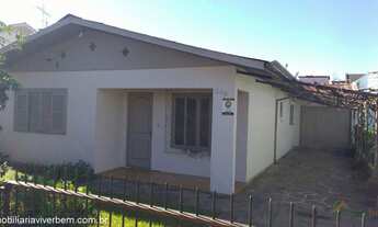 Imagem: Casa de alvenaria com aproximadamente 160m²´