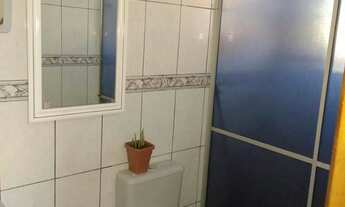 Imagem 6: Casa em alvenaria com aproximadamente 100m², com 03 dormitórios, sendo um com suíte, sala