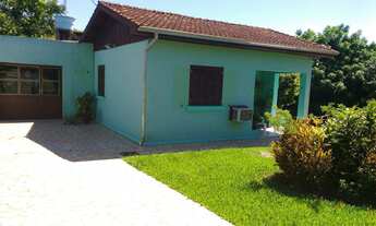 Imagem: Casa Residencial com 3 Dormitorio(s) localizado(a)