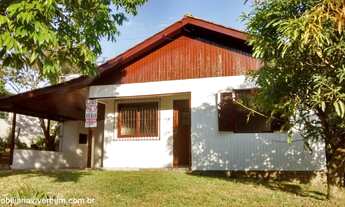 Imagem 2: Casa com aproximadamente 100 m2, com dois dormitórios, sala, cozinha, banheiro, área de se