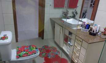 Imagem 7: Casa residencial de alvenaria de 108m2, com 3 dormitórios, 2 banheiros, sala, cozinha, áre