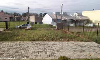 Imagem 5: Casa de alvenaria com aproximadamente 60 m2, 2 dormitórios, sala de jantas, cozinha, banhe