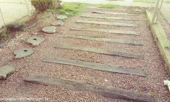 Imagem 3: Sobrado residencial com aproximadamente 75 m2, com dois dormitórios, sala (painel) , cozin