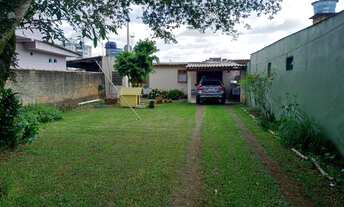 Imagem: Casa Residencial com 1 Dormitorio(s) localizado(a)