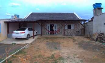 Imagem: Casa Residencial com 2 Dormitorio(s) localizado(a)