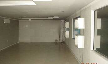 Imagem 2: Pavilhão com aproximadamente 700m², Pé direito duplo, portão largo apropriado para fluxo d