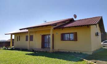 Imagem: Casa com 4 Dormitorio(s) localizado(a) no