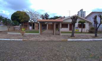 Imagem: Casa com 3 Dormitorio(s) localizado(a) no