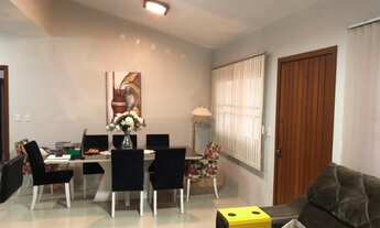 Imagem 7: SOBRADO, 3 dormitórios, 1 suítes, 263M² de Área Construída