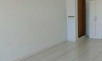 Imagem 2: CASA COM PISCINA