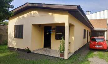 Imagem: Casa com 3 Dormitorio(s) localizado(a) no