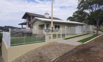 Imagem 5: Casa à venda em Estância Velha, bairro Floresta, com churrasqueira e portão eletrônico